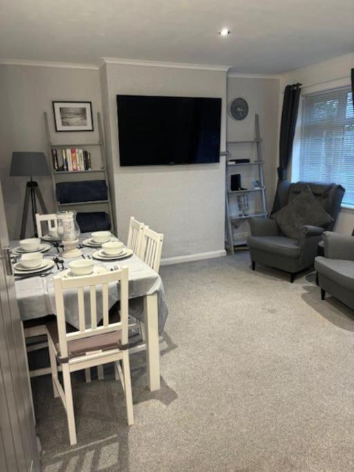Clarke'S Airbnb Villa Worthing Dış mekan fotoğraf